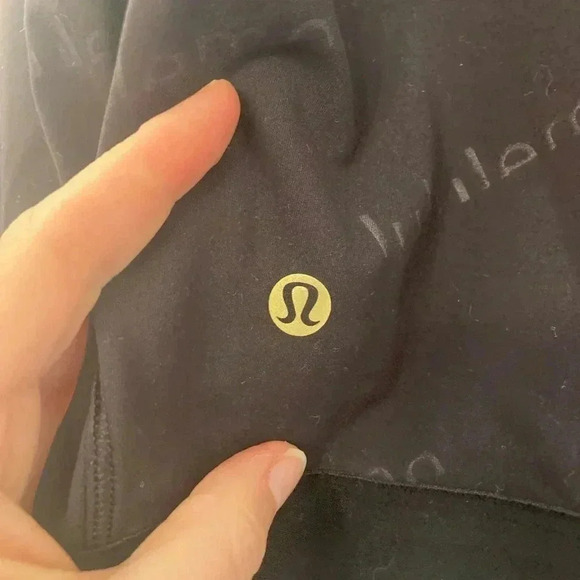 LULULEMON  Wunder Under Crop LS Embossed Special Edition​ - Picture 4 of 5